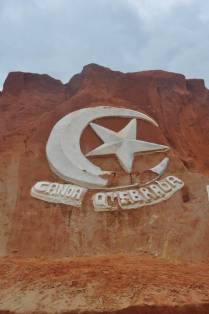 Lua Crescente e Estrela combinados, o famoso símbolo de Canoa Quebrada - CE